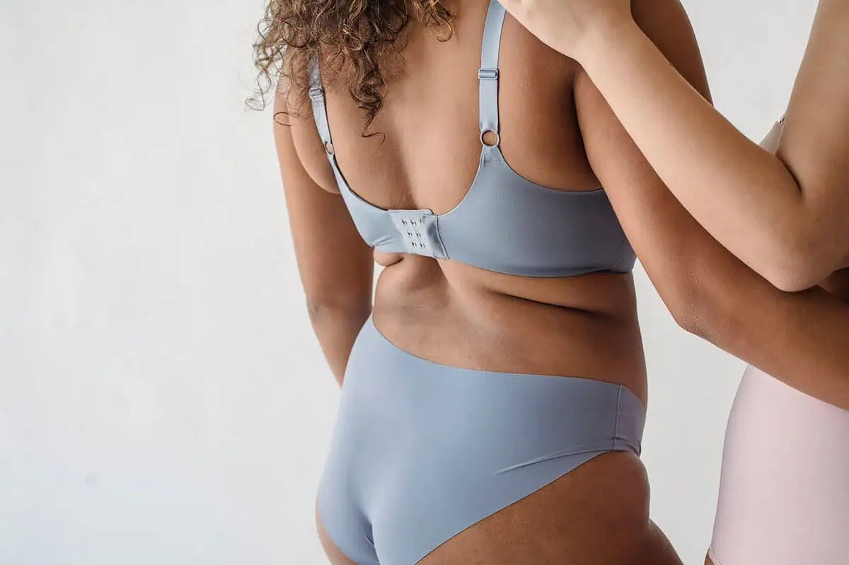 Bielizna damska plus size – komfort i elegancja dla każdej kobiety